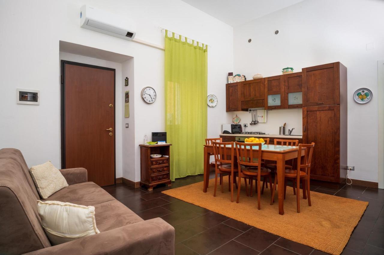 Antico Borgo Villa คาตาเนีย ภายนอก รูปภาพ
